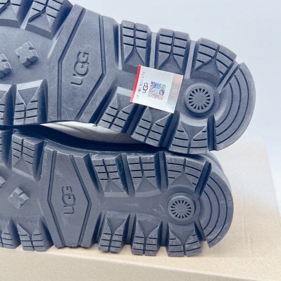 Ugg Sidnee Waterproof Platform Lace Up Combat Boots Shearling White Leather US 6 - Picture 13 of 14